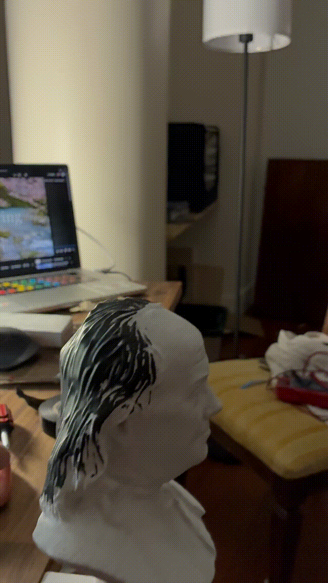 Light switch with capacitive touch